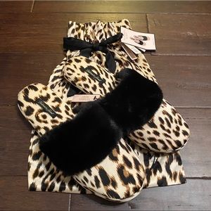 NWT VS Satin Slippers